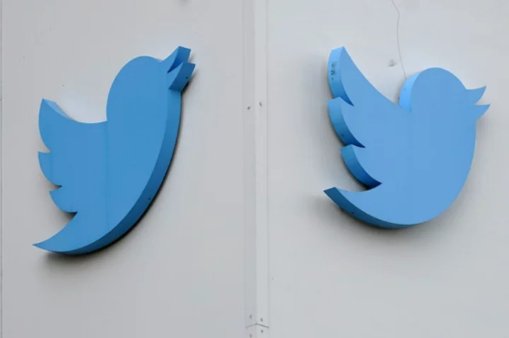 Australian online safety watchdog demands answers from Twitter on how it tackles online hate