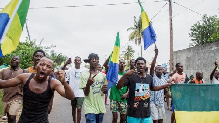 Gabon coup: Simple guide to what's happening