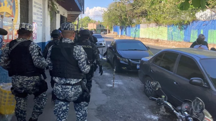 El Salvador gangs: Mass arrests bring calm but at what price?