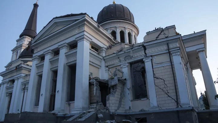 Ukraine war: At least one killed in new Russian strikes on Odesa