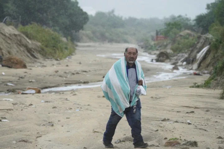 Pacific and Atlantic hurricanes Norma and Tammy make landfall on Saturday in Mexico and Barbuda