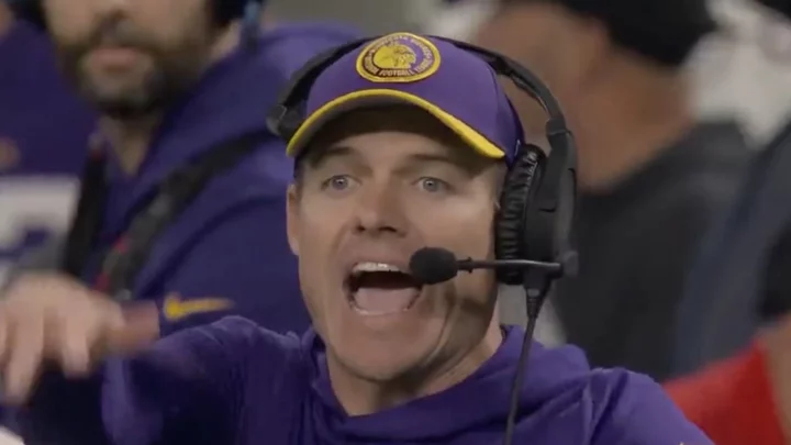 ESPN Catches Vikings Coach Kevin O'Connell Telling TJ Hockenson to 'Go Down'