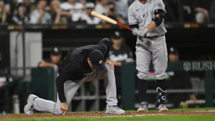 Aaron Boone Loses His Mind, Imitates Umpire Laz Diaz During Epic Ejection