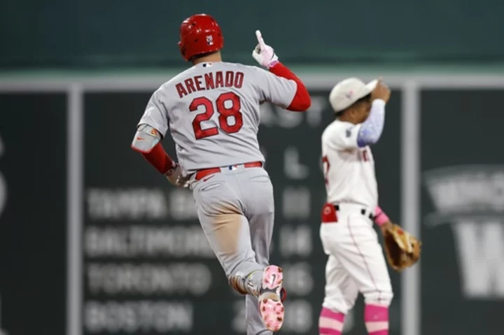 Arenado, Cardinals complete 3-game sweep with 9-1 rout of Red Sox