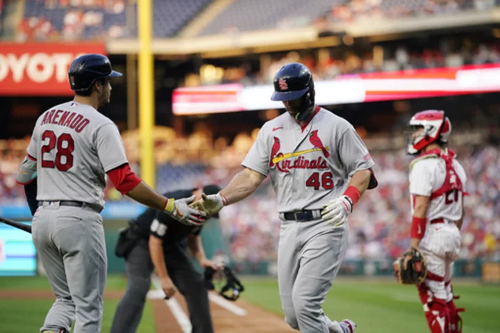 Nolan Arenado leaves Cardinals' game at Philadelphia with lower-back tightness