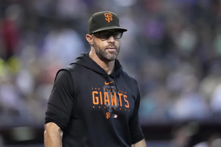 Miami Marlins finalizing a deal add former Giants manager Gabe Kapler to fron office, AP source says