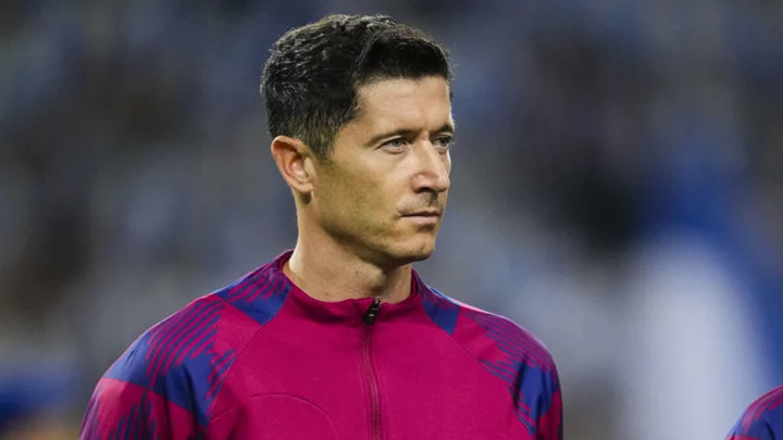 Xavi offers Robert Lewandowki & Pedri updates before El Clasico