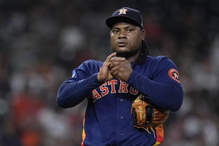 Astros' Framber Valdez pitching no-hitter through 6 innings against Guardians