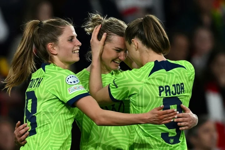 Popp calls on underdogs Wolfsburg to channel spirit of 2013 against Barca