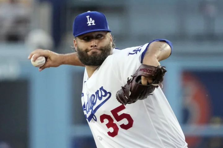 Barnes homers for first time in nearly a year, Dodgers beat Brewers 1-0 for 11th straight victory