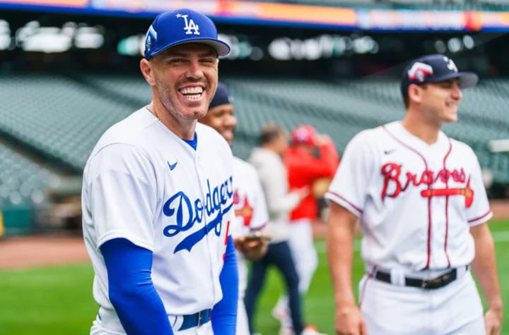 Freddie Freeman prepares son Charlie for future Mets domination