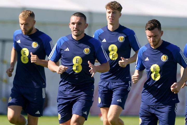 Charlie Nicholas urges Scotland to capitalise on Euro qualification chance