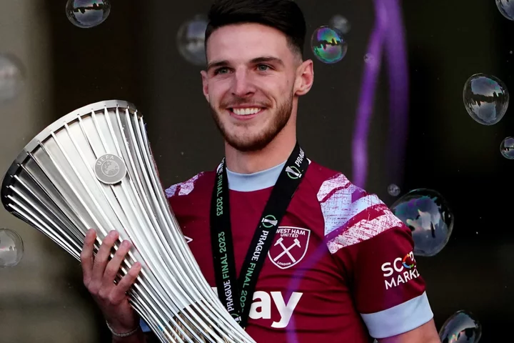 Arsenal submit British-record bid for Declan Rice