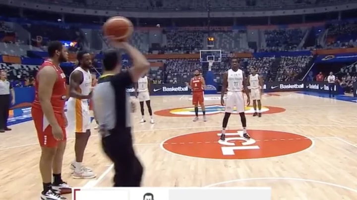 FIBA Ref's Bad Aim Causes Basketball's First Five Pass Free Throw Attempt