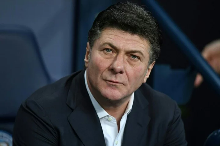 Mazzarri makes shock Napoli return after Garcia shown the door