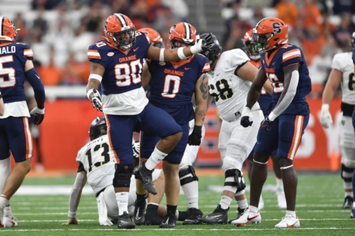 Syracuse scores 29 unanswered points after sluggish start to defeat Army 29-16 and stay unbeaten