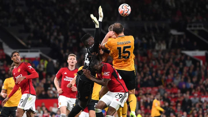 Andre Onana reacts to Wolves' penalty claim on Premier League debut