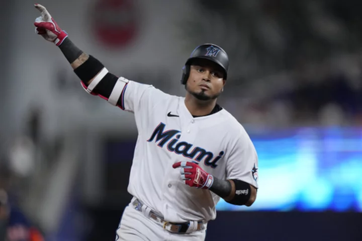 Trio of consecutive homers lift Marlins over Astros 5-1