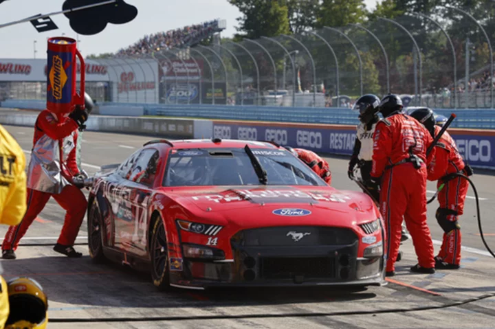 Chase Briscoe qualifies on the pole for NASCAR's regular-season finale at Daytona