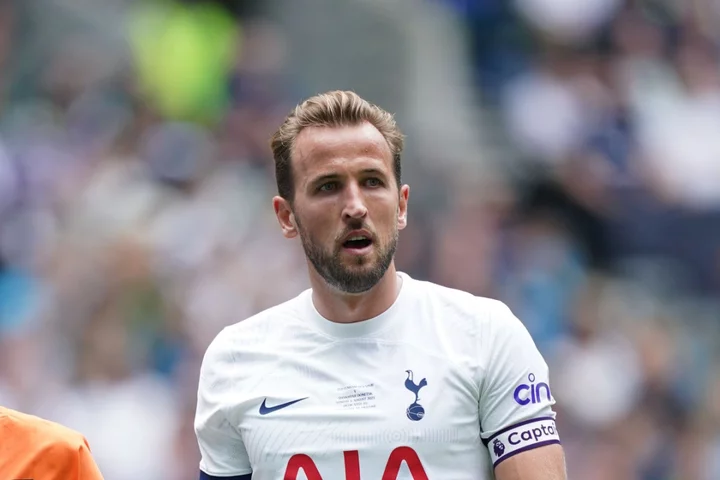 Harry Kane waits on Bayern Munich move as Tottenham talks continue