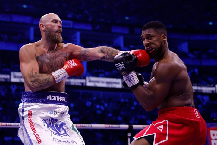 Carl Froch tears apart Anthony Joshua’s ‘beginner’ performance against Robert Helenius