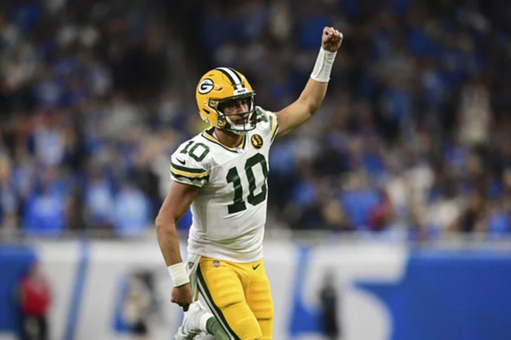 Jordan Love passes Packers past Lions; Bland, Prescott help Cowboys top Commanders