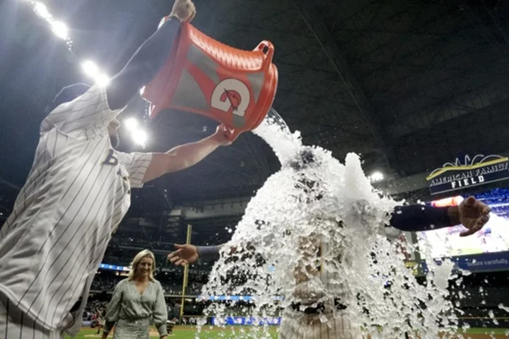 William Contreras hits 2-run double as Brewers beat Padres 5-4 for 7th straight win