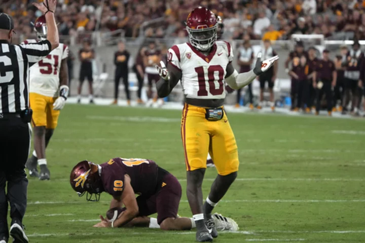 Tackling remains touchy issue for No. 8 USC after struggling in road opener