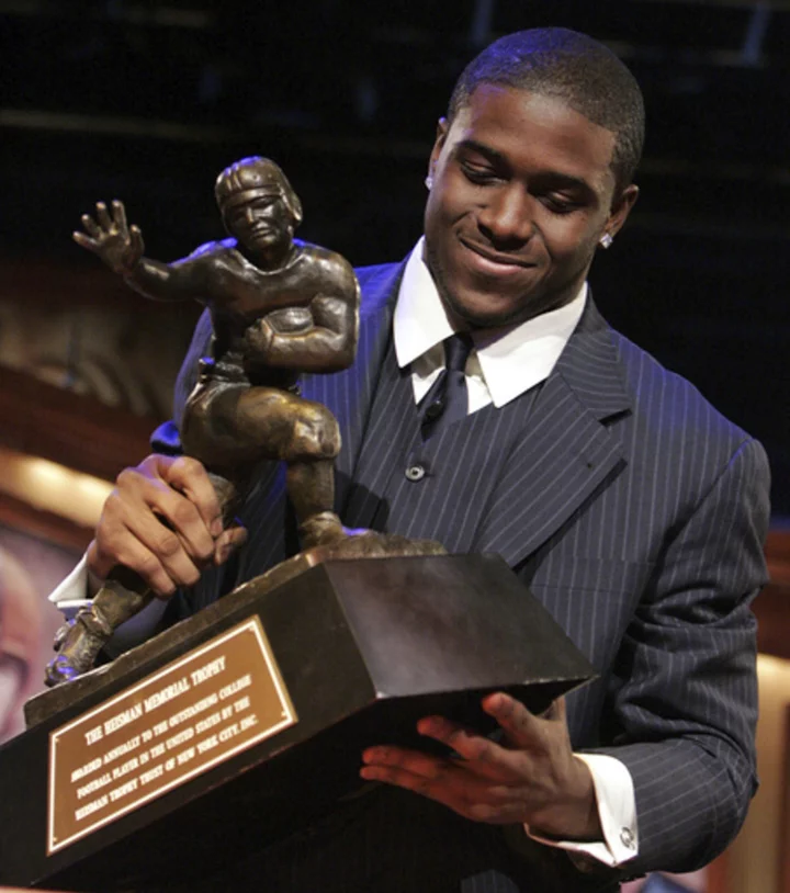 Former USC star Reggie Bush plans defamation lawsuit against NCAA