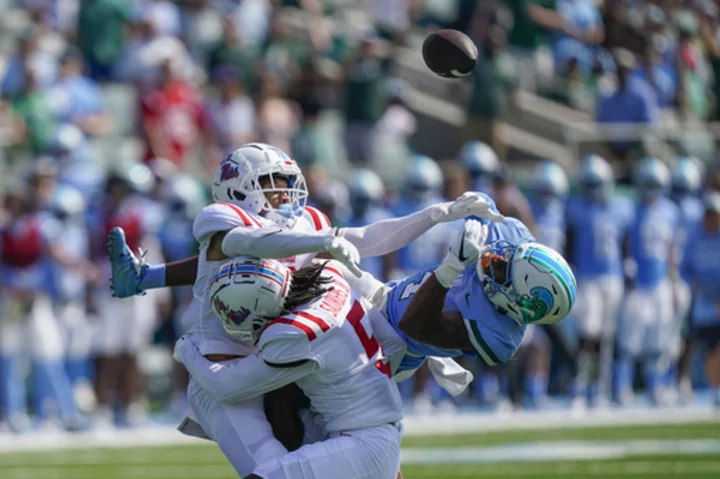 Dart rallies No. 20 Ole Miss past No. 24 Tulane, 37-20