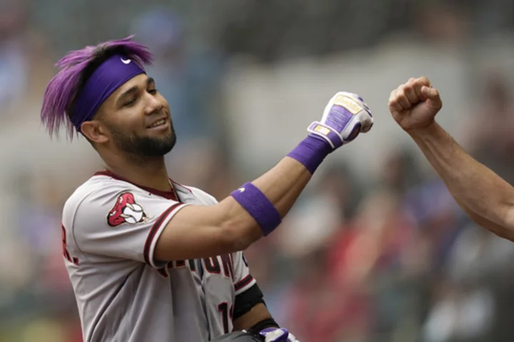 D-backs' Cuban-born OF Lourdes Gurriel Jr. now U.S. citizen