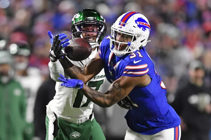 Jets wide receiver Garrett Wilson is taking 'a hard look' at himself to improve ball security