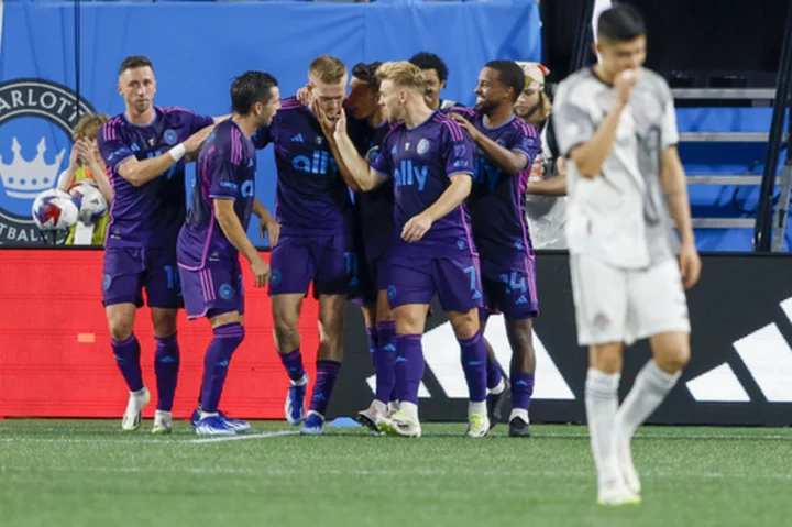 Karol Swiderski converts two penalty kicks as Charlotte tops Toronto 3-0