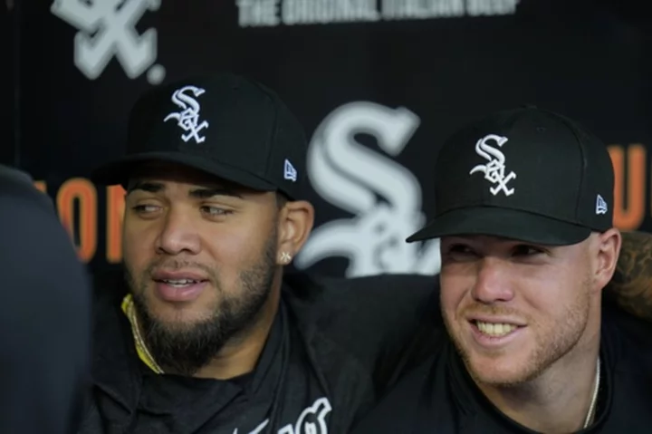 White Sox get boost with Moncada back from rehab assignment