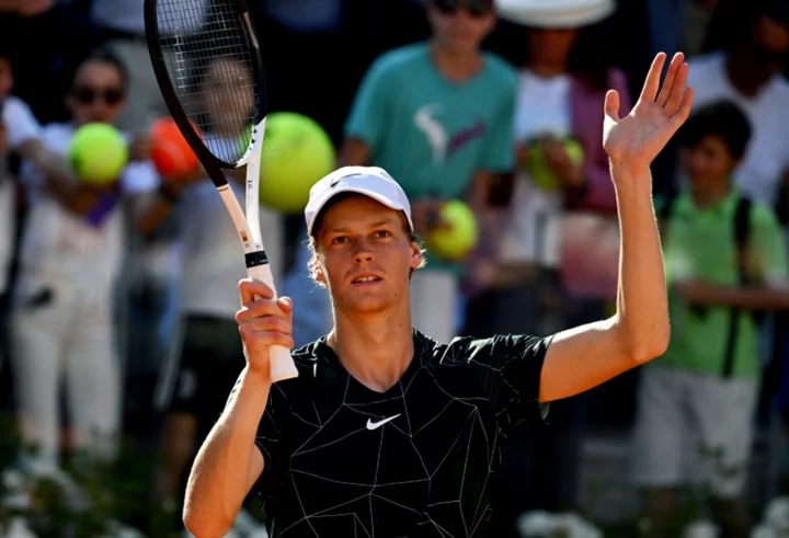 Sinner eases past Kokkinakis into Italian Open last 32