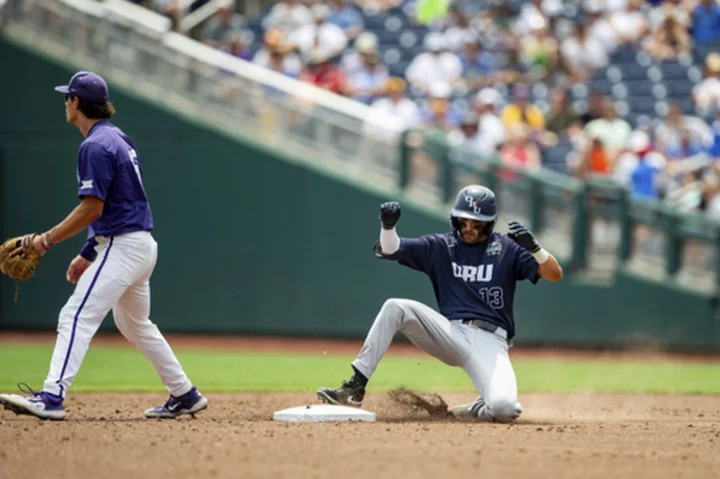 Blaze Brothers' 3-run homer in the 9th gives Oral Roberts a 6-5 win in the College World Series