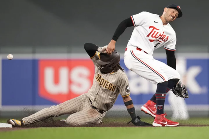 Struggling Correa hears, understands boos after Twins loss