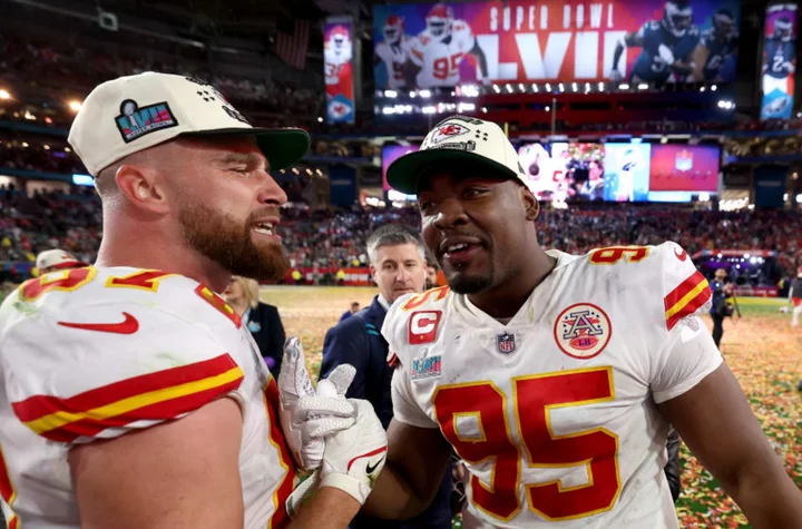 Andy Reid, Travis Kelce speak out on Chris Jones situation