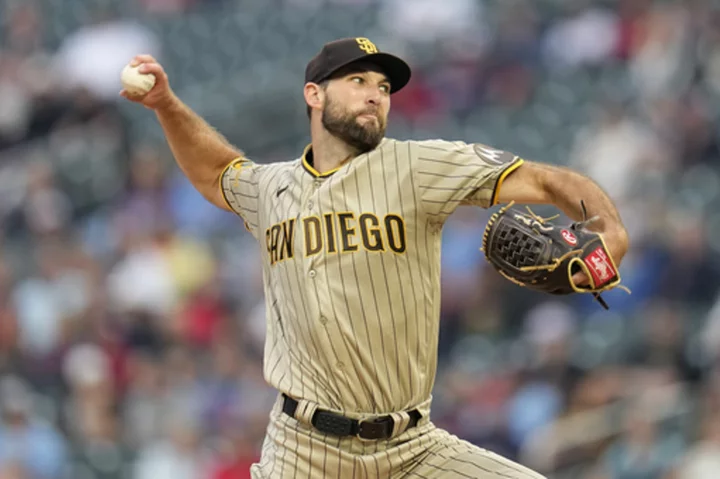 Padres top Twins 6-1 with spark from 3-error 7th inning