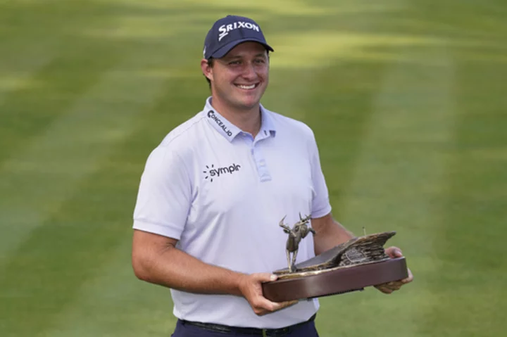 Sepp Straka wins John Deere Classic by 2 shots with final-round 62