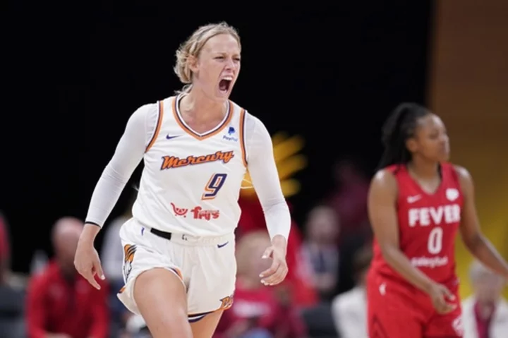 Griner, Cunningham lead fourth-quarter rally, Mercury defeat Fever 85-82