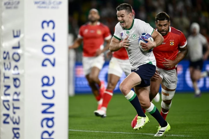 Sexton steals the show with new landmark as Irish thrash Tonga