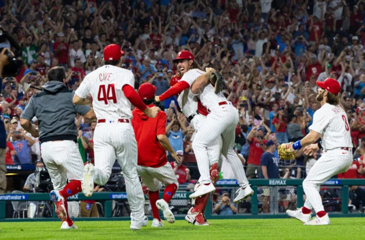 Michael Lorenzen's family reacting to no-hitter is chicken soup for the soul