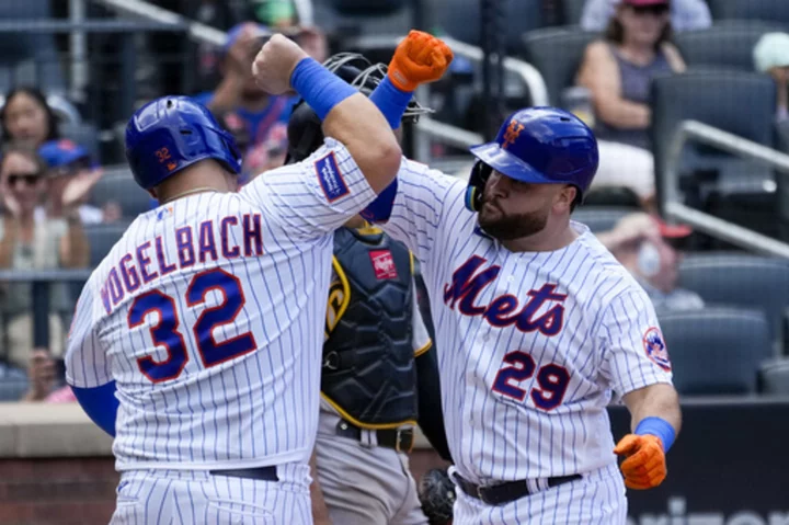 Stewart homers twice to lift the Mets to an 8-3 victory over the Pirates