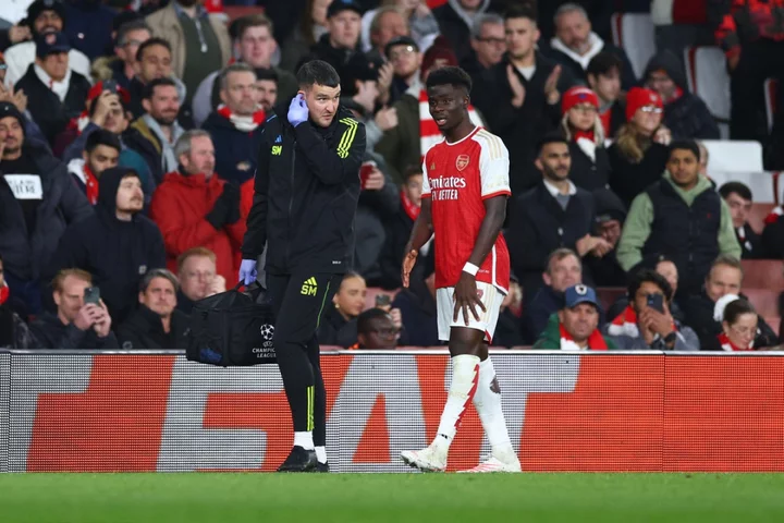 Mikel Arteta provides Bukayo Saka injury update after concerning knock against Sevilla