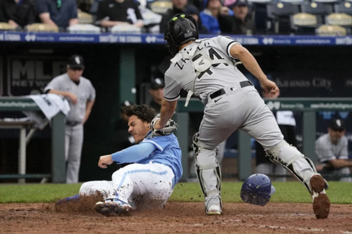 Fermin's bunt in ninth gives Royals 4-3 win over White Sox