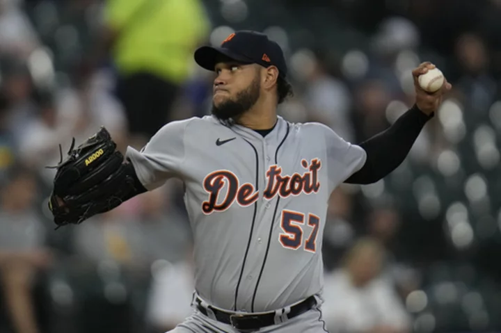 Eduardo Rodriguez pitches into 7th inning as Tigers beat White Sox 4-2