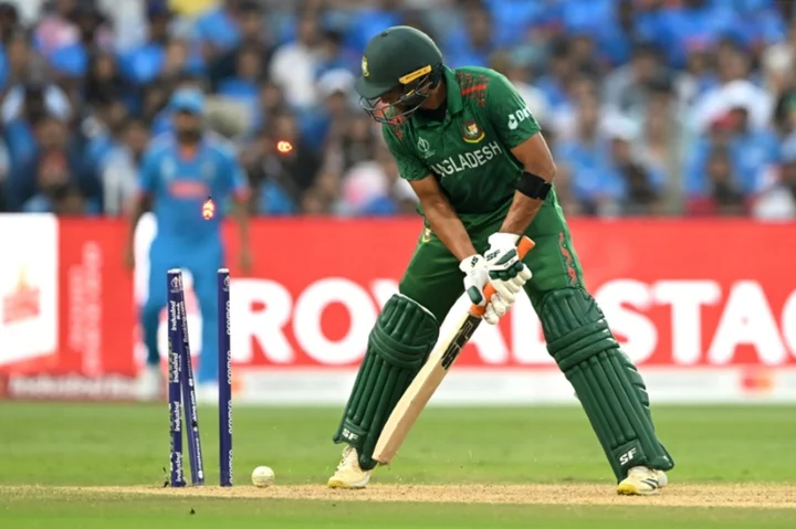 Bangladesh's Najmul urges batsmen to improve after India loss