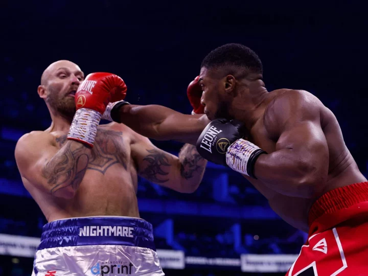 Tyson Fury promoter Frank Warren hits out at ‘boring’ Anthony Joshua performance