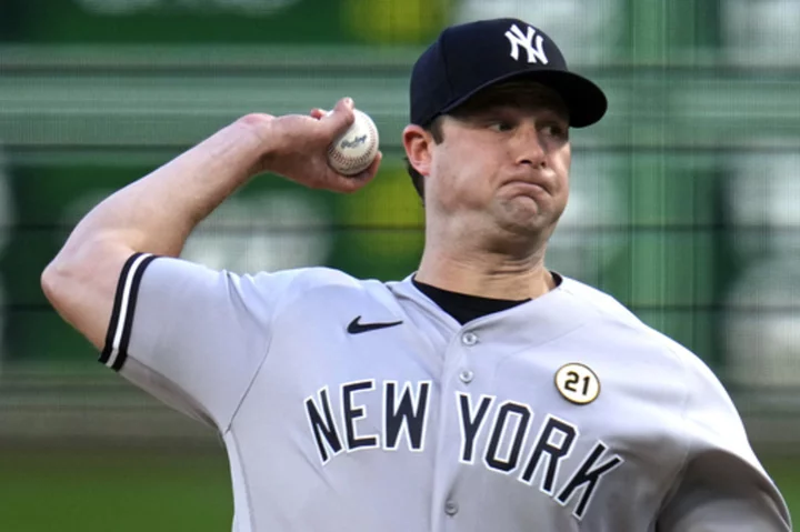 Yankees rally in the ninth to slip past the Pittsburgh Pirates 7-5 on Roberto Clemente Day